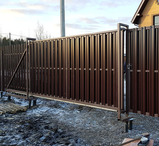 Винтовые сваи для ворот в Твери - цена от 2000 руб. | Купить ...